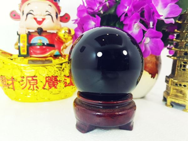 Quả cầu đen